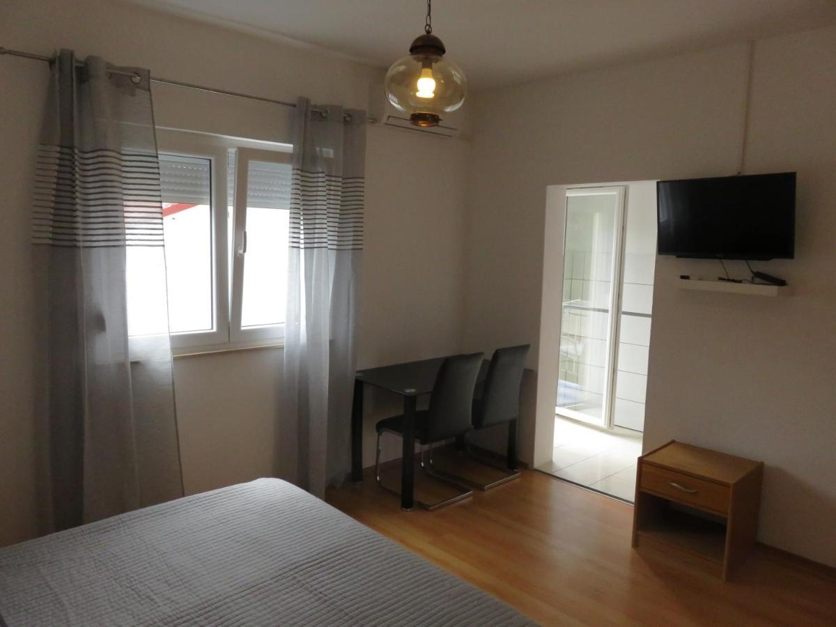 Apartmani Mm Stari Grad Kültér fotó
